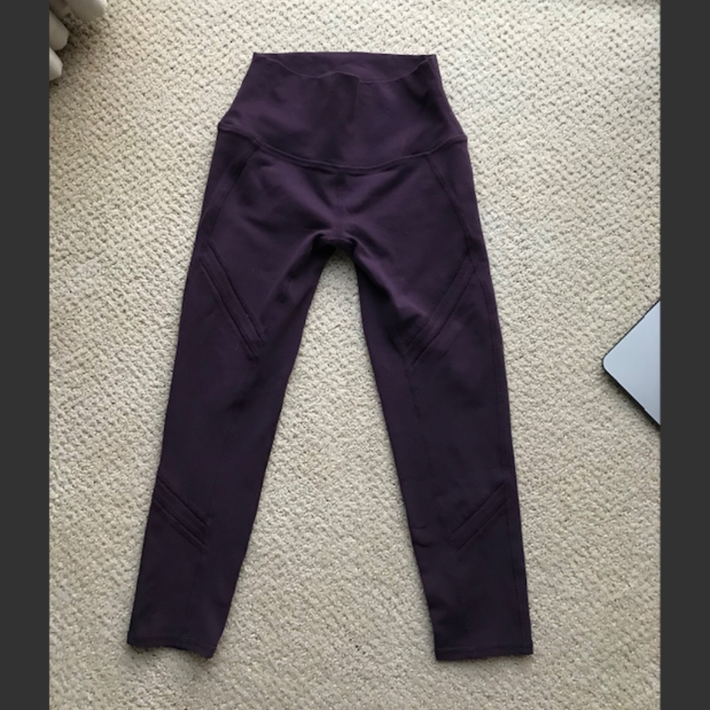 Alo High Rise Capri Leggings